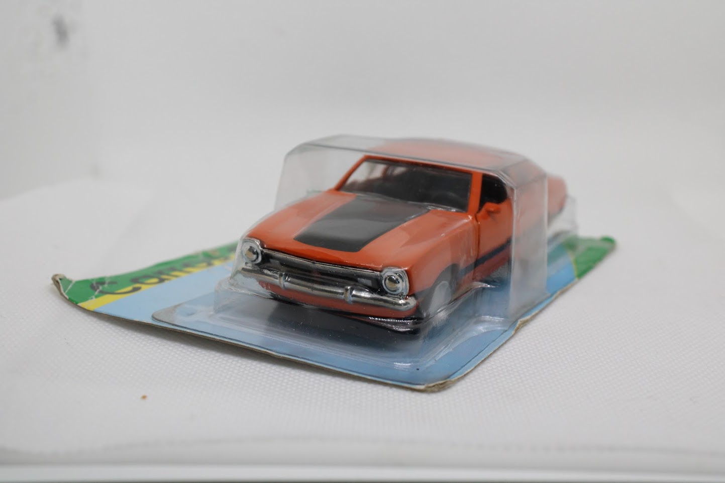 Miniatura Chevrolet Chevelle SS 1974 – Escala 1:64 - Imagem 3